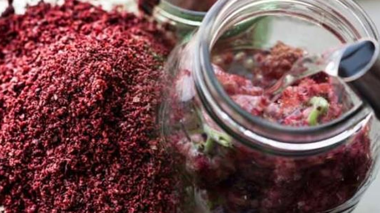 Foto - Doğal ağrı kesici! Canan Karatay'ın önerisi: Padişah baharatı olarak da biliniyor! 1 yemek kaşığını sıcak suya katıp içmek yetiyor