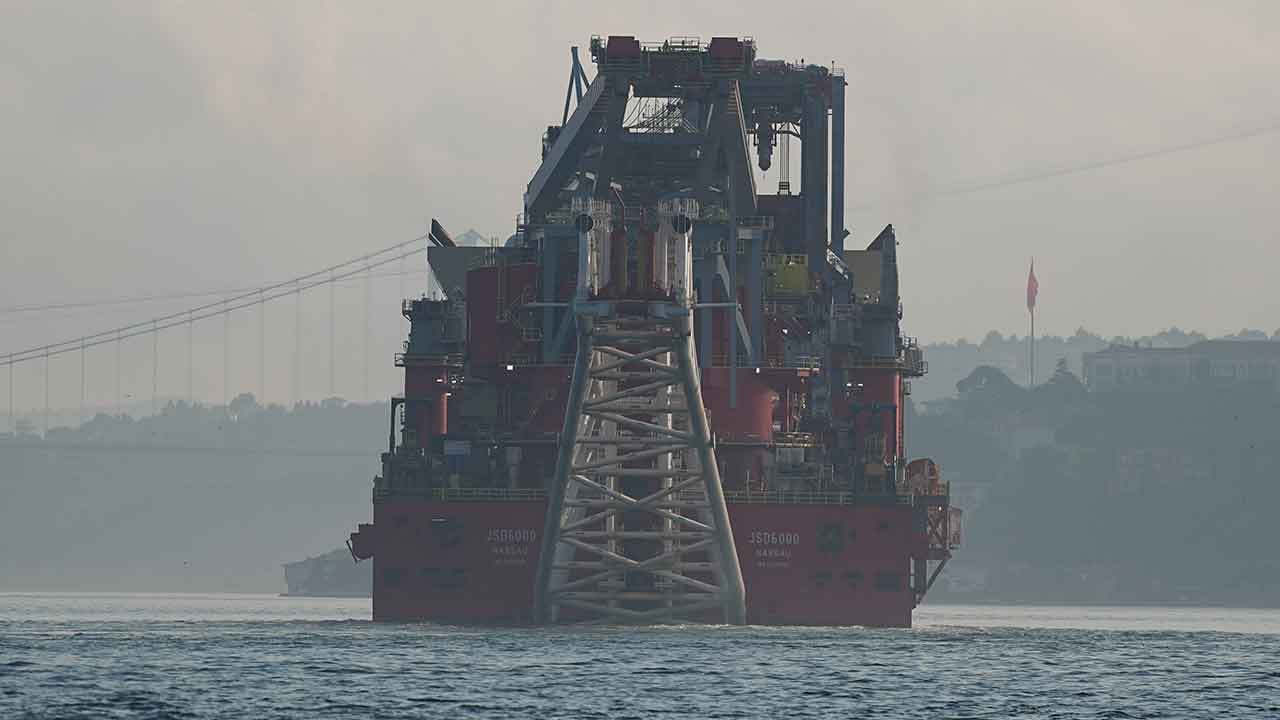 Foto - "Doğal gaz devi" İstanbul’da! Görenler dönüp bir daha baktı
