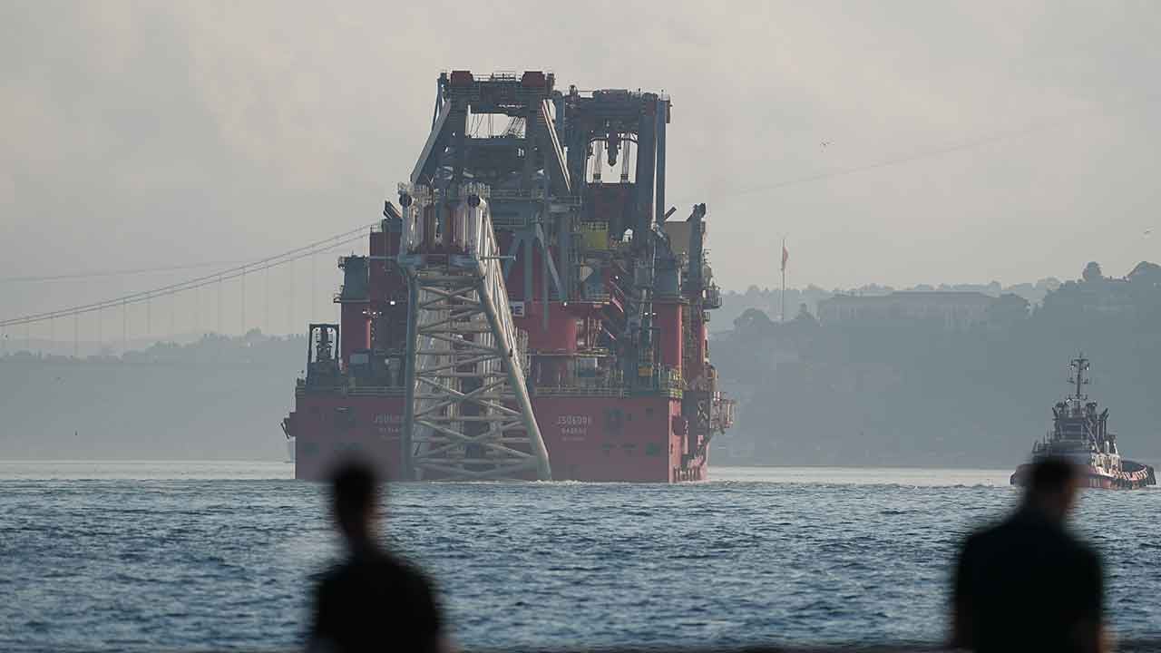 Foto - "Doğal gaz devi" İstanbul’da! Görenler dönüp bir daha baktı
