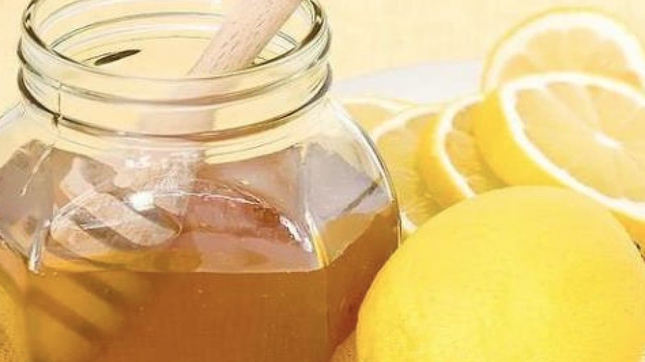Foto - Doğal içeriklerle yapılan kürler... Cilt lekelerine sağlıklı çözüm: Limon ve bal