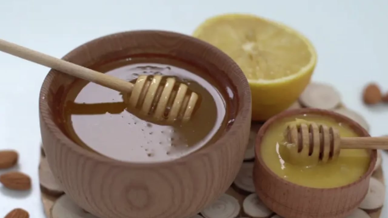 Foto - Doğal içeriklerle yapılan kürler... Cilt lekelerine sağlıklı çözüm: Limon ve bal