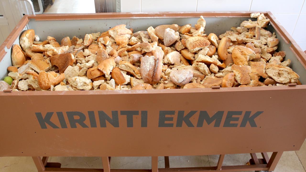 Foto - ‘Doğaya Şefkat Eli Projesi’ ile hem israfı önlüyorlar hem de yaban hayvanlarını besliyorlar