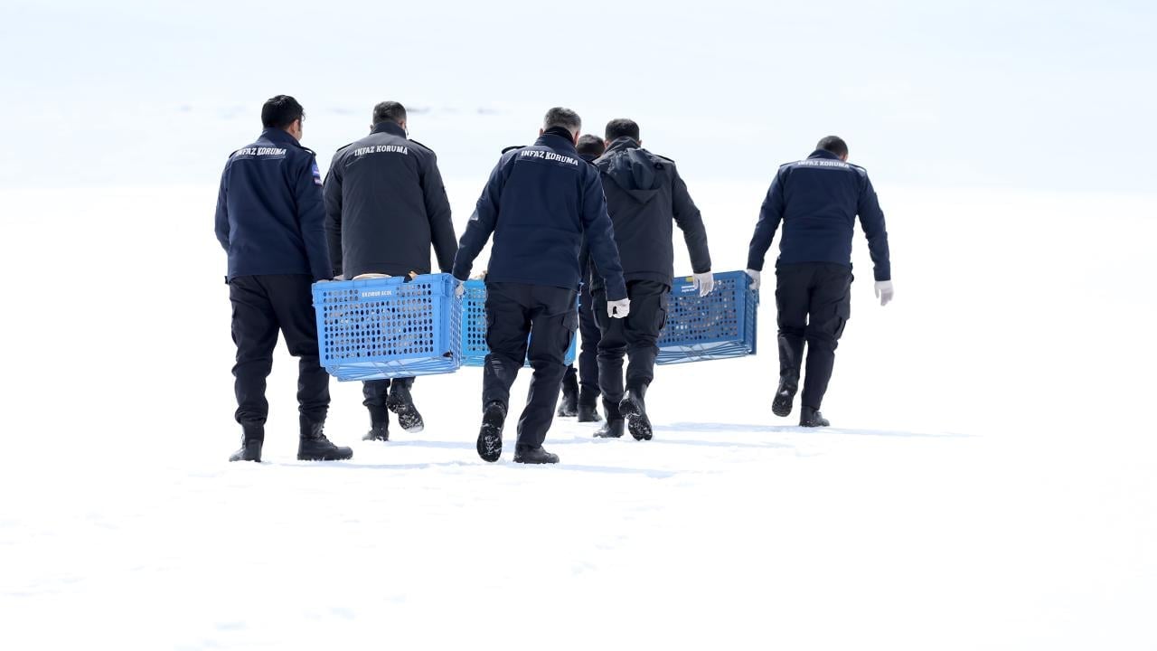 Foto - ‘Doğaya Şefkat Eli Projesi’ ile hem israfı önlüyorlar hem de yaban hayvanlarını besliyorlar