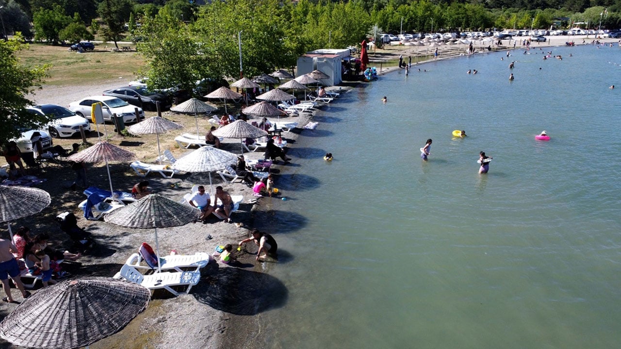 Foto - Doğu Anadolu’nun Fethiyesi’ne tatilci akını başladı
