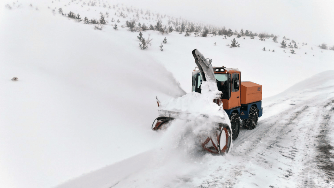 Doğu’da kar ablukası: 5 ilde 558 yerleşim yerine ulaşım kesildi