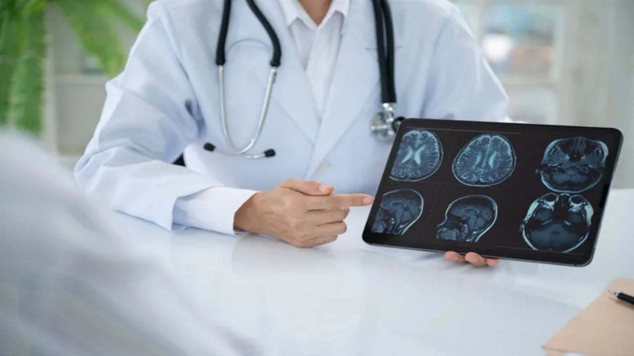 Foto - Doktorlar bile hayretler içinde kaldı! Göz ağrısıyla gitti, kafatasından çıkan şey kan dondurdu