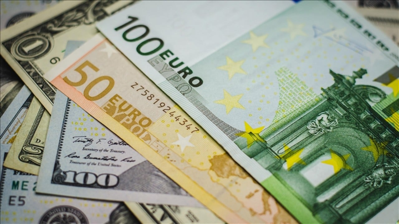 Dolar ve Euro yeni haftaya nasıl başladı? İşte döviz piyasasından son gelişmeler