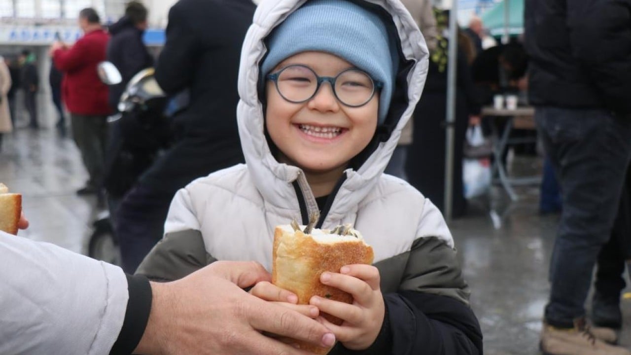 Foto - Dolu altında horon teptiler