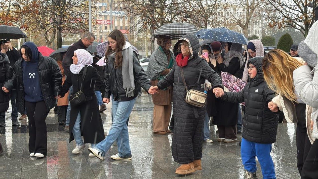 Dolu altında horon teptiler