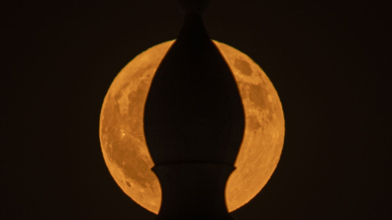 Foto - Dolunay minareyle aynı karede buluştu! Erbil’de kartpostallık görüntü