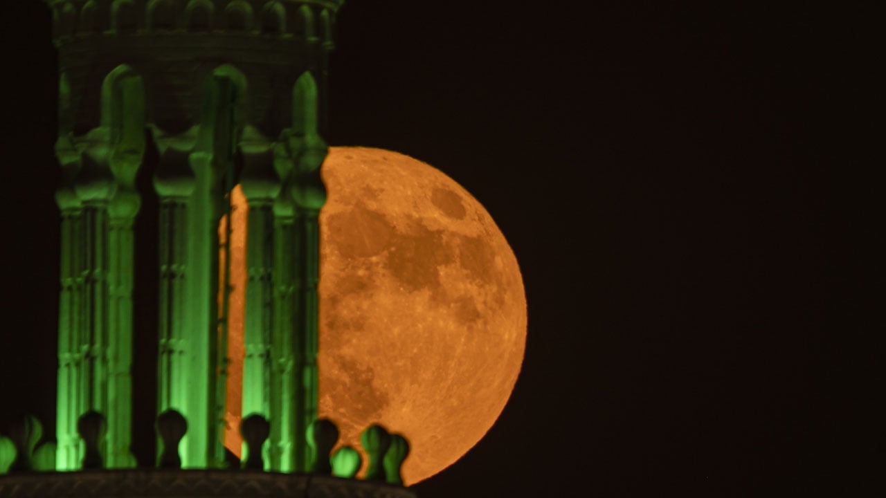 Foto - Dolunay minareyle aynı karede buluştu! Erbil’de kartpostallık görüntü