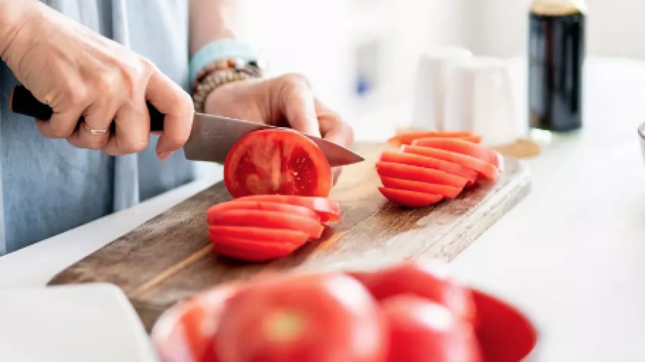 Foto - Domatesi sakın böyle tüketmeyin! Şifa sanıyorduk meğerse bu oluyormuş...