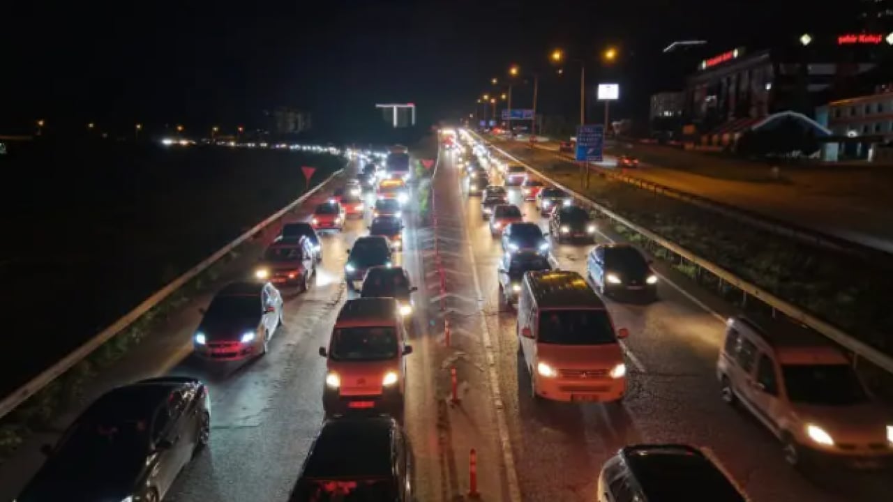Foto - Dönüş çilesi başladı: 43 ilin bağlantı noktası kilitlendi!