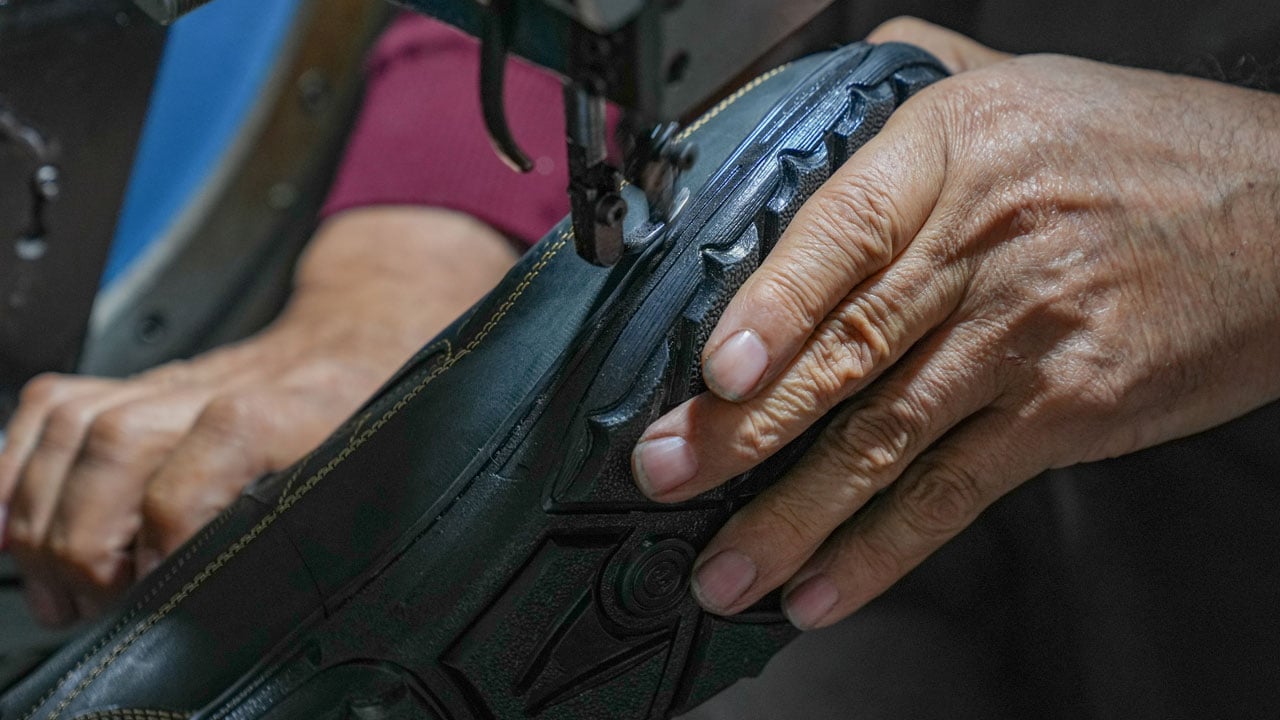 Foto - Dört kuşak ayakkabıcılık, dijitale taşındı! Ödemiş’ten dünyaya açılan marka