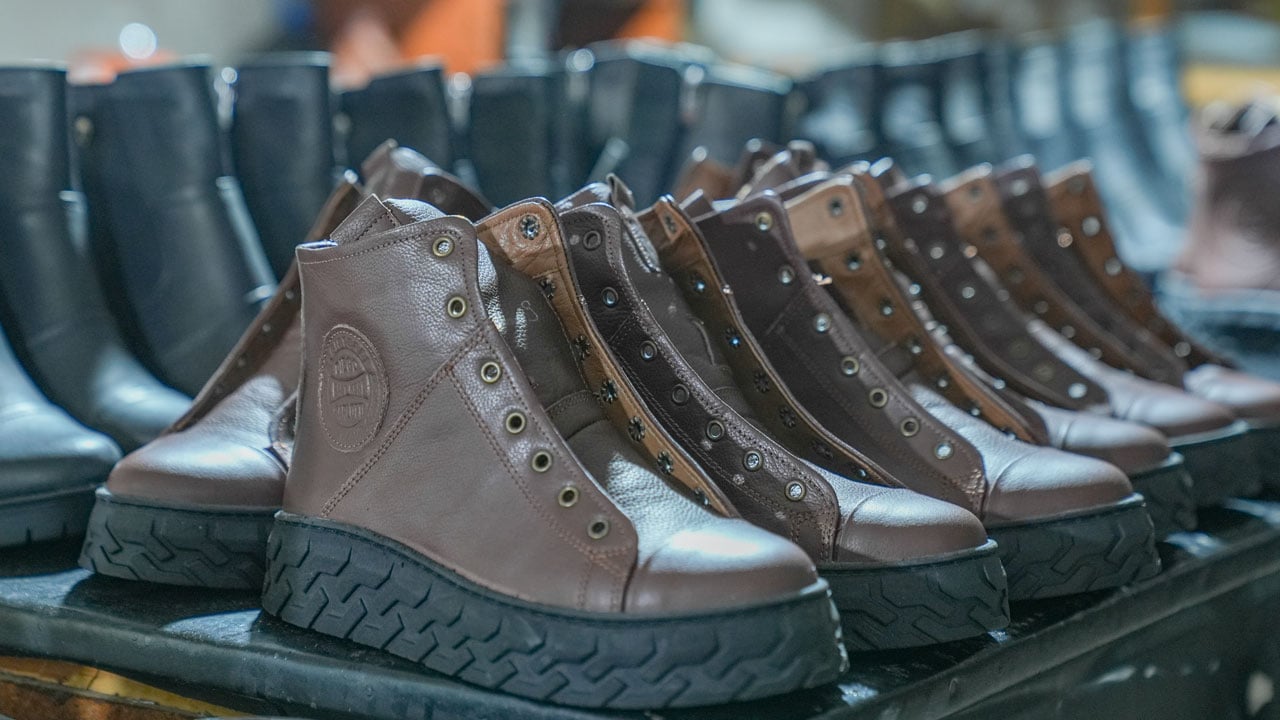 Foto - Dört kuşak ayakkabıcılık, dijitale taşındı! Ödemiş’ten dünyaya açılan marka