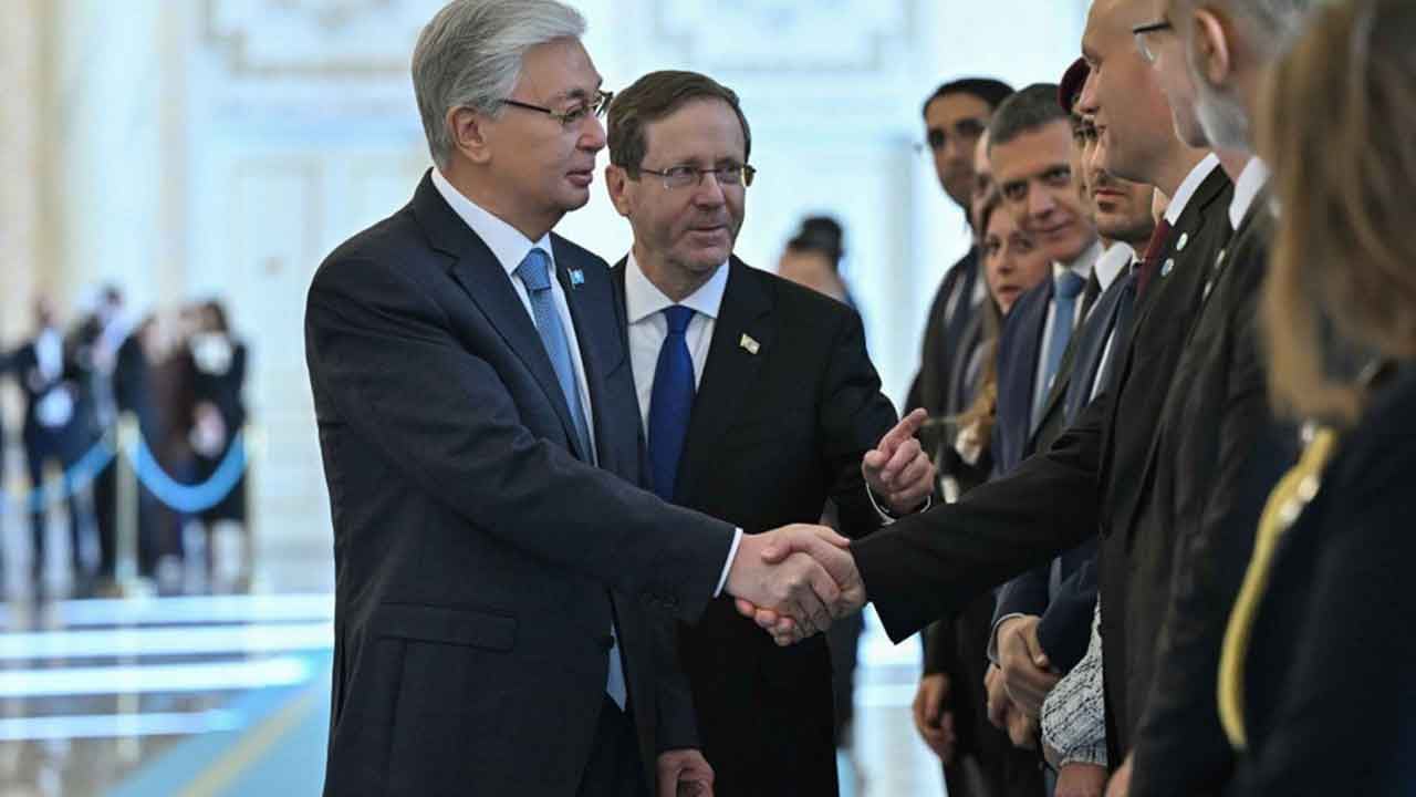 Foto - Dost Kazakistan'dan eleştirilere neden olan karar! Tepki yağıyor, herkes 'bunu nasıl yaparsınız' diyor