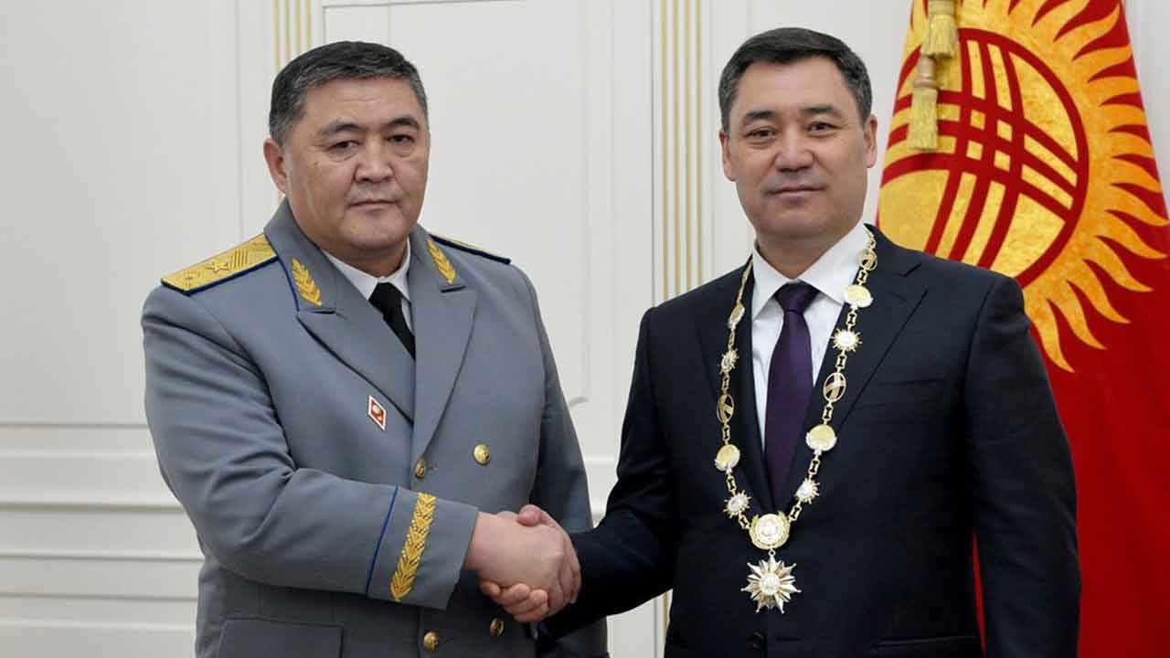 Foto - Dost ülke Kırgızistan'da deprem! Caparov görevden aldı herkes şaştı kaldı