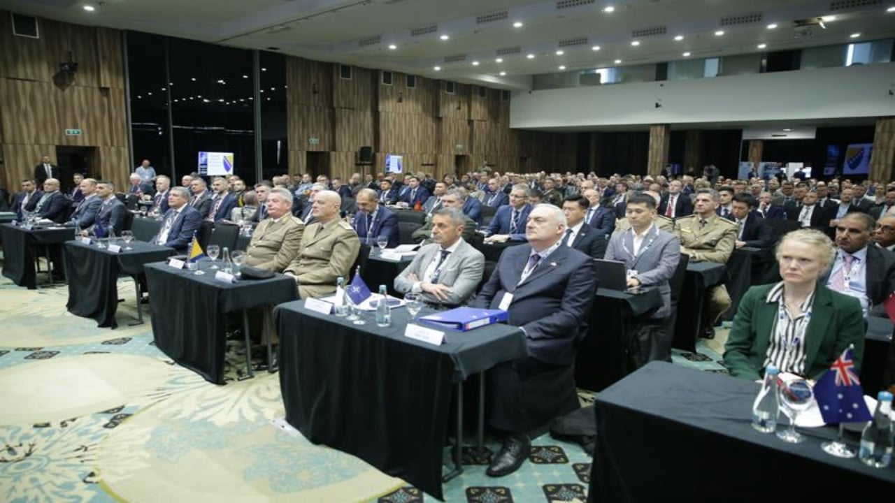 Foto - Dost ülkede Bayraktar fırtınası! Tarih verildi, Türk SİHA’ları Avrupa’nın kalbine iniyor
