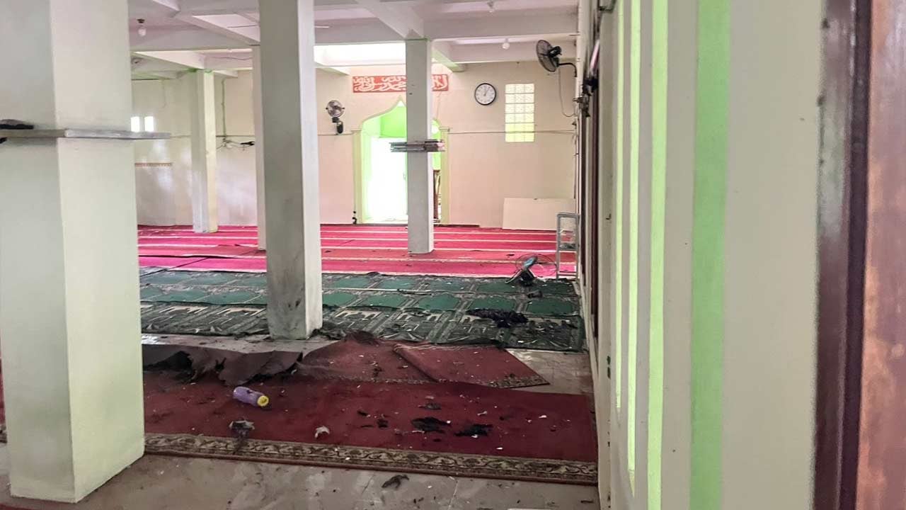 Foto - Dost ve kardeş ülkede cuma namazında patlama! Onlarca yaralı var