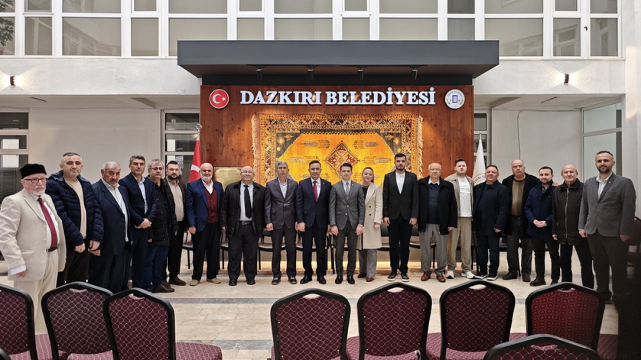 Foto - Dr. Hasan Arslan ilçe bayramlaşmalarında teşkilatlarla buluştu