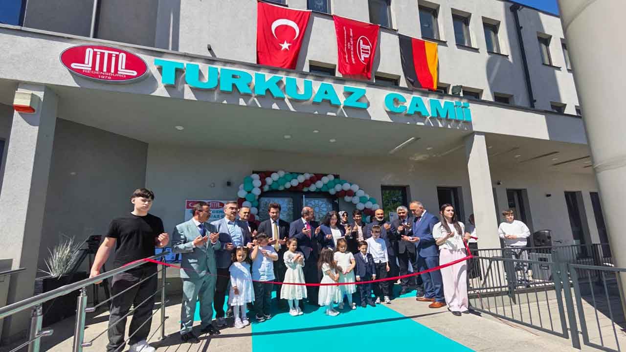 Foto - Dualar eşliğinde ibadete açıldı! Tek odadan külliyeye