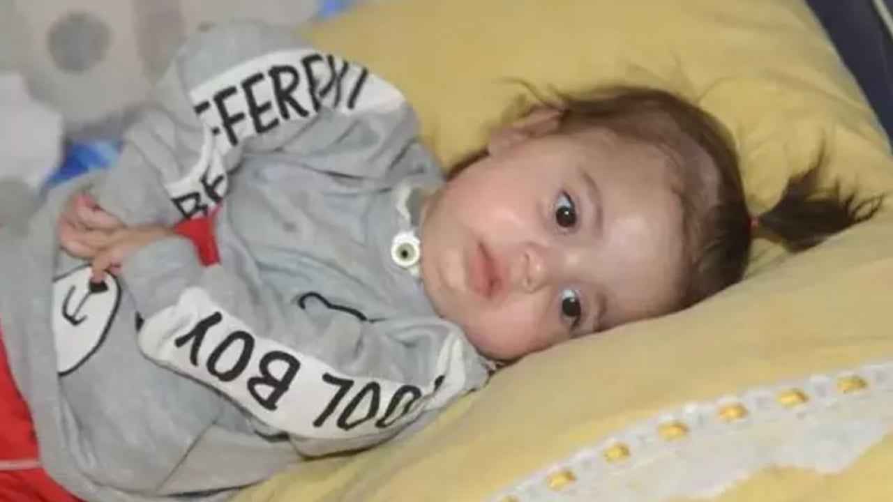 Foto - Dubai'de şifa buldu, ancak yaşam savaşını kaybetti: SMA’lı Yasmin’in ölümünde ihmal mi var? 