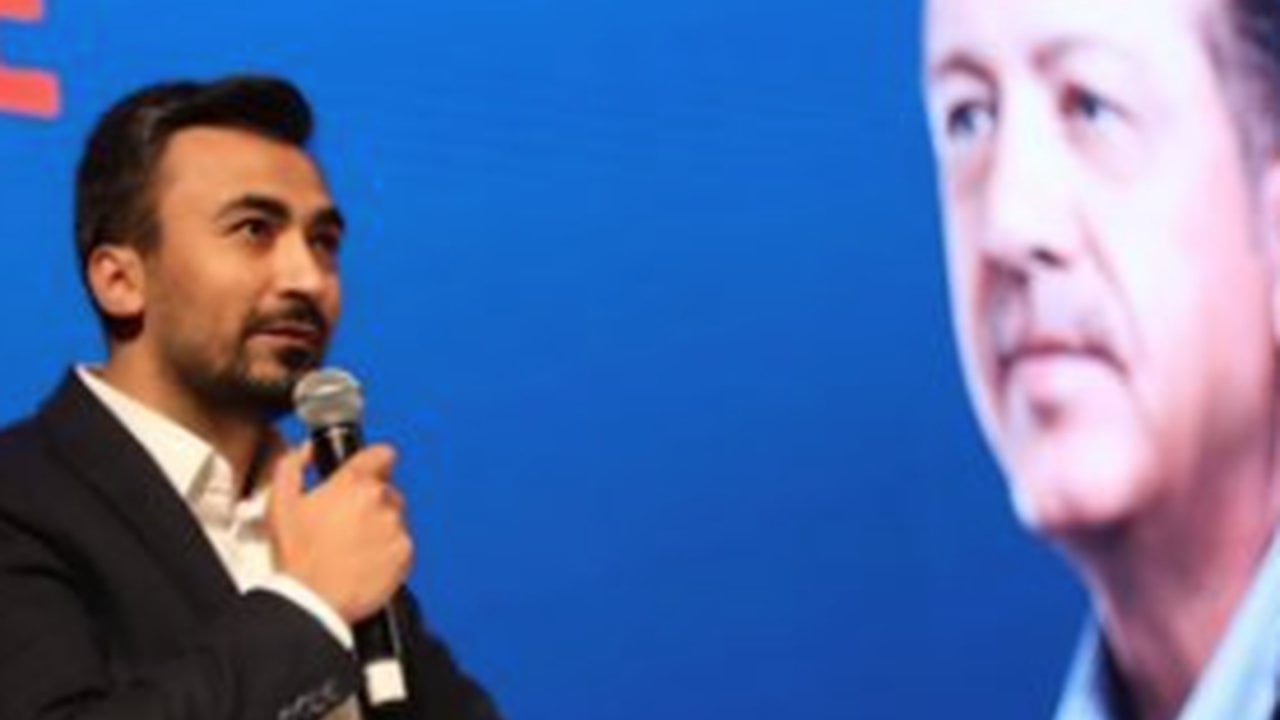 Foto - Düğündeki görüntüleri büyük tepki çekmişti! AK Parti’nin kritik ismi apar topar istifa etti