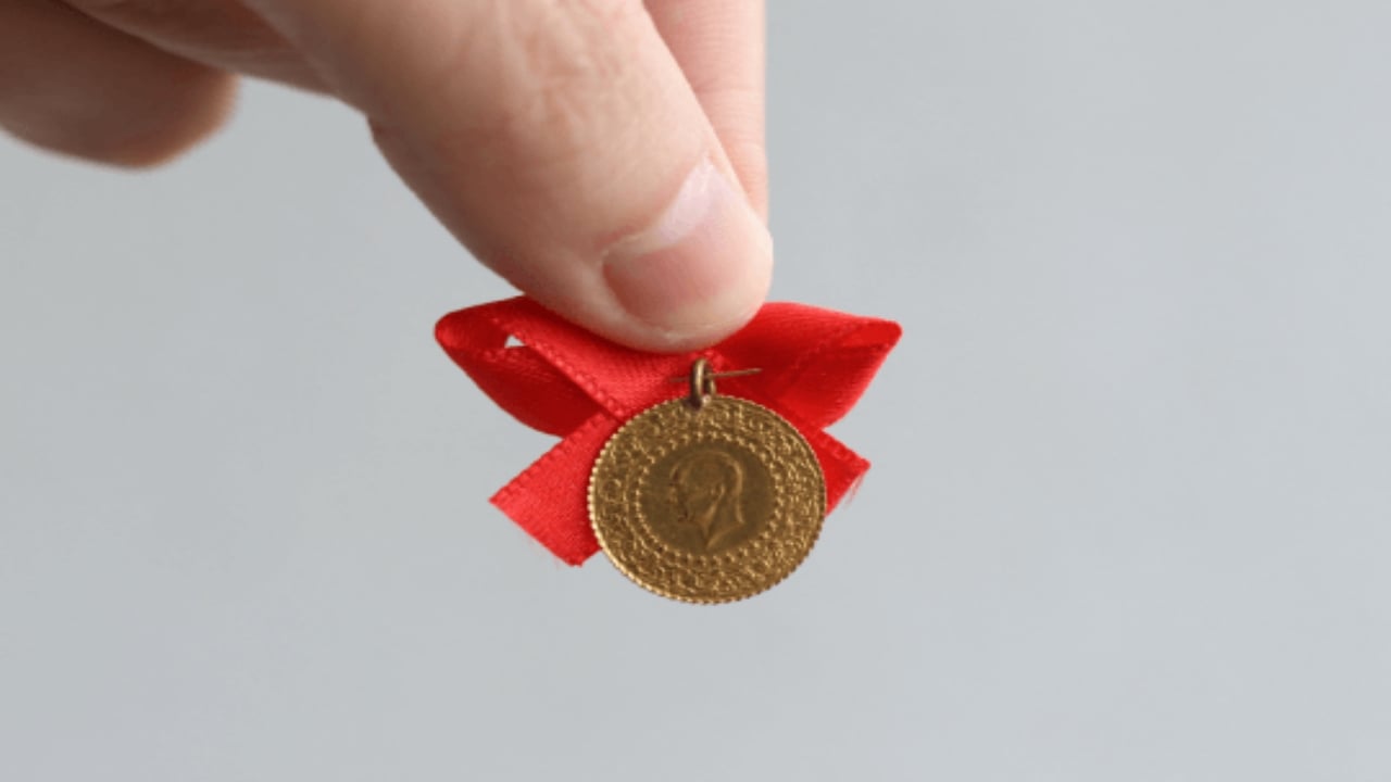 Foto - Düğünlerin vazgeçilmeziydi! Çeyrek altının fiyatını gören resmen apışıp kalıyor