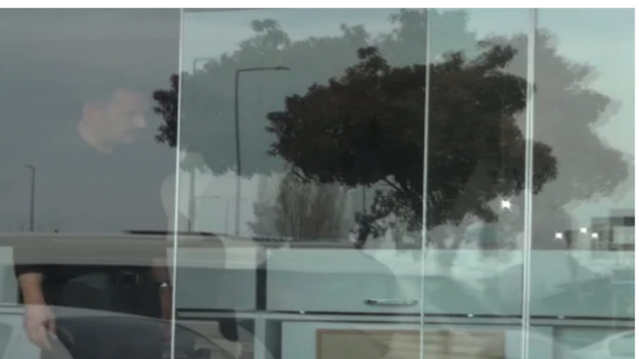 Foto - Dükkanın camındaki yazıya inananlar apışıp kaldı! Tam 50 milyon lira buhar oldu