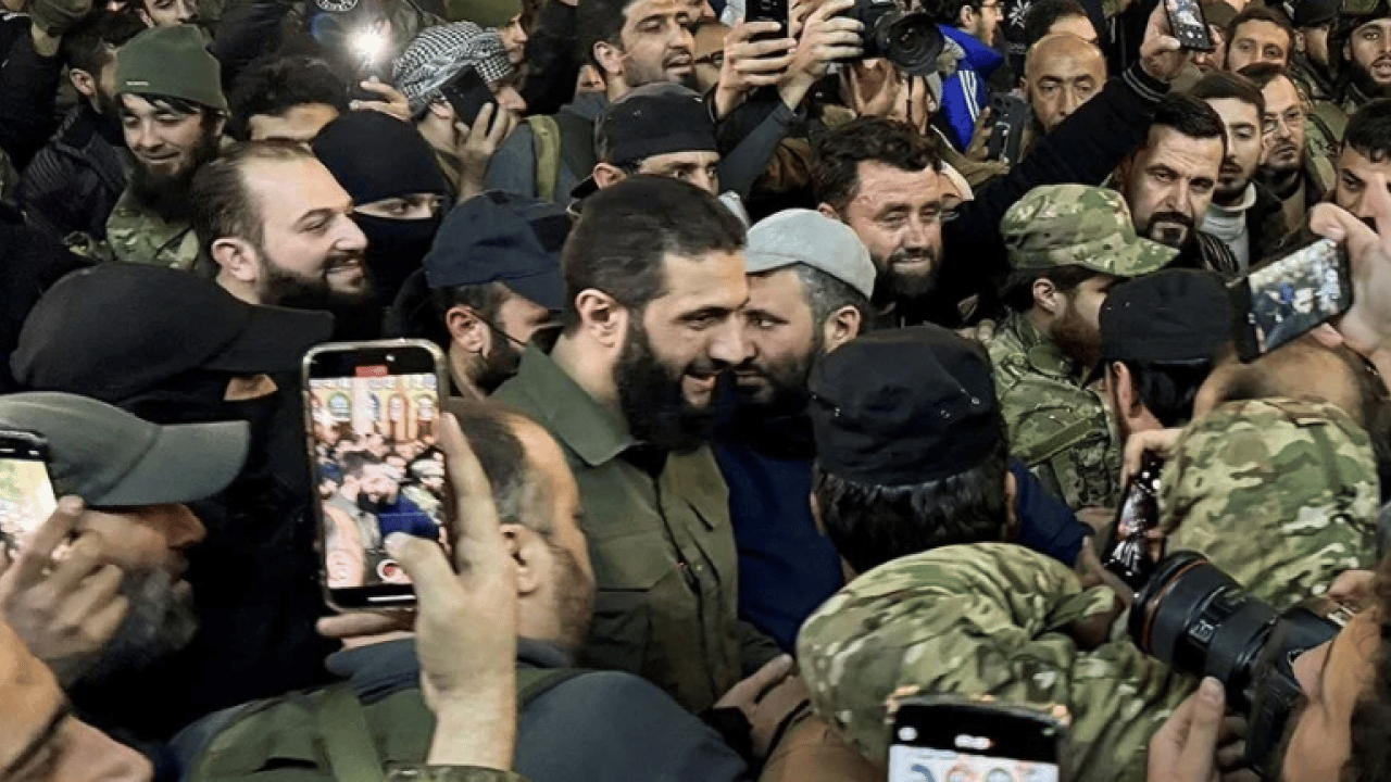 Foto - Dün gece savaş çıktı! Şara hükümeti Fransızlara operasyon başlattı