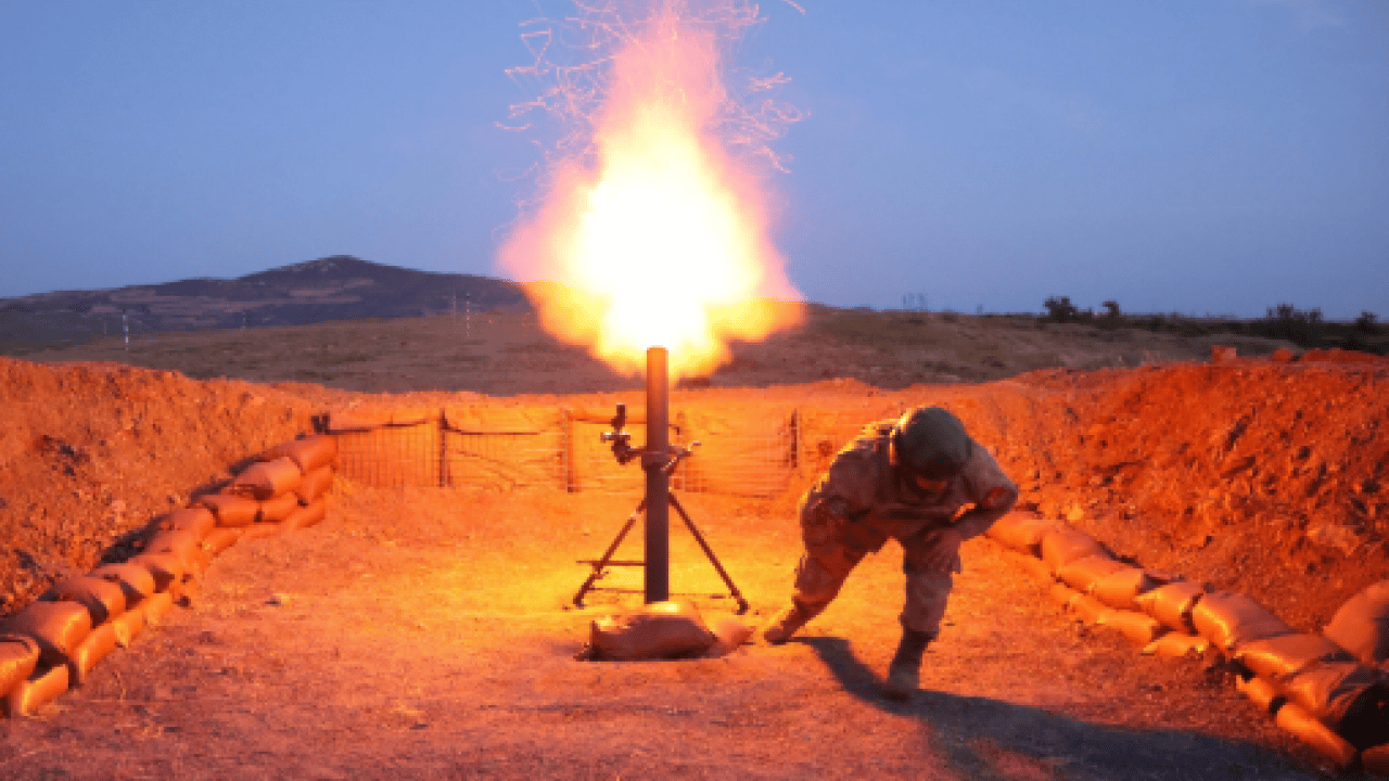 Foto - Dünya bu görüntüleri konuşuyor! EFES-2026’da tarihi an: Doğu ve Batı unsurları sahada buluştu