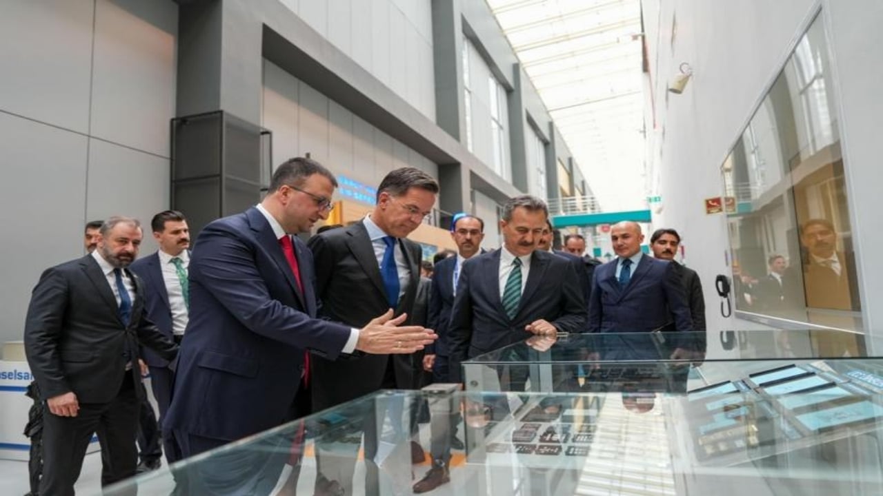 Foto - Dünya "Çelik Kubbe"nin peşinde! NATO, Türk savunma devi ASELSAN’ın önünde diz çöktü