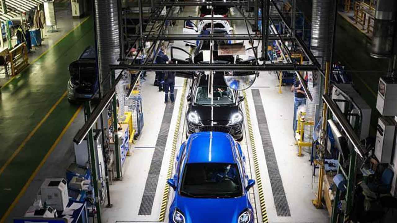 Foto - Dünya devinin Türkiye'de üretim kararı Romanya'yı ayağa kaldırdı: Yatırım ortamını bozdunuz