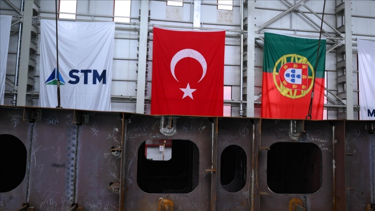 Foto - Dünya devlerini geride bıraktık! Avrupa ülkesinin 11 bin tonluk "yeni kalesi" Türk imzasıyla denize iniyor