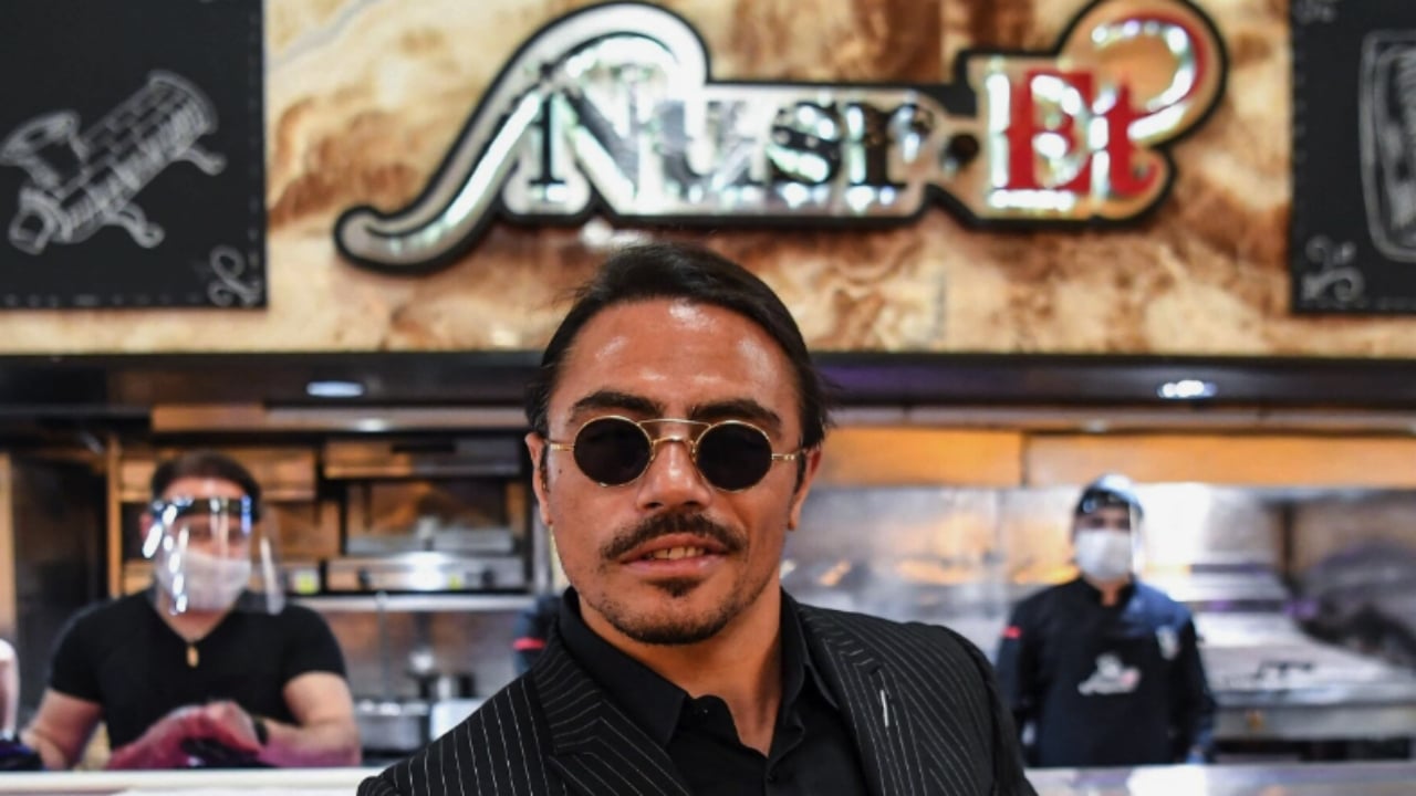 Foto - Dünya fenomeni Nusret’ten rezalet! Kadın çalışanlara yaptıkları mide bulandırdı