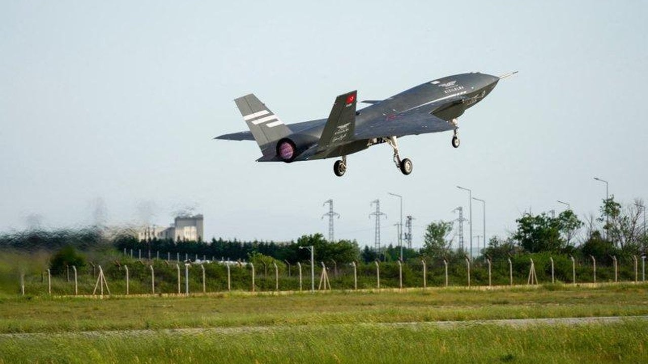 Foto - Dünya havacılık tarihine geçecek! KIZILELMA ve M-346’dan devrim niteliğinde hamle
