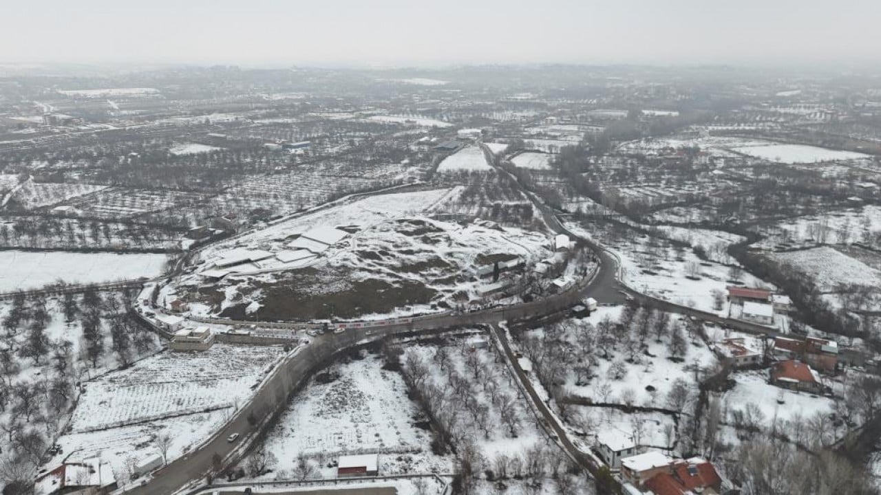 Foto - Dünya mirası Arslantepe Höyüğü kar altında bir başka güzel