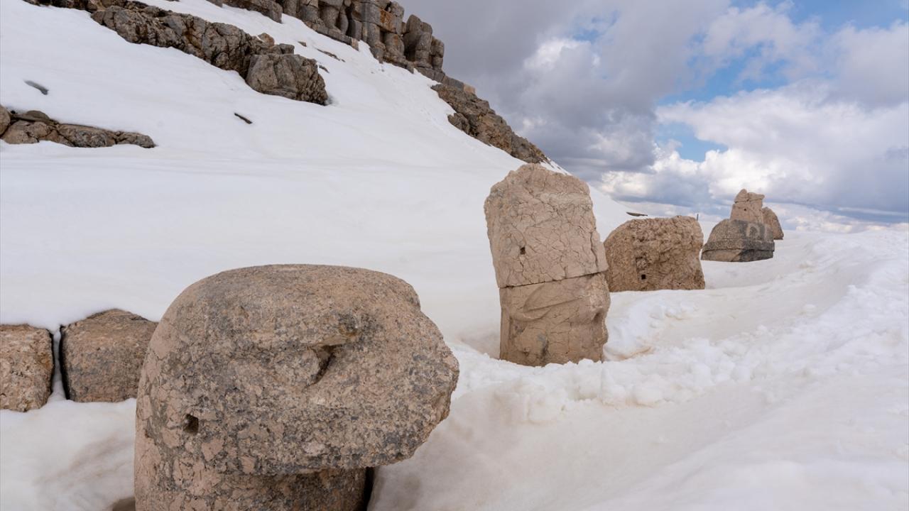 Foto - Dünya mirası Nemrut yeni sezonun ilk ziyaretçilerini ağırladı