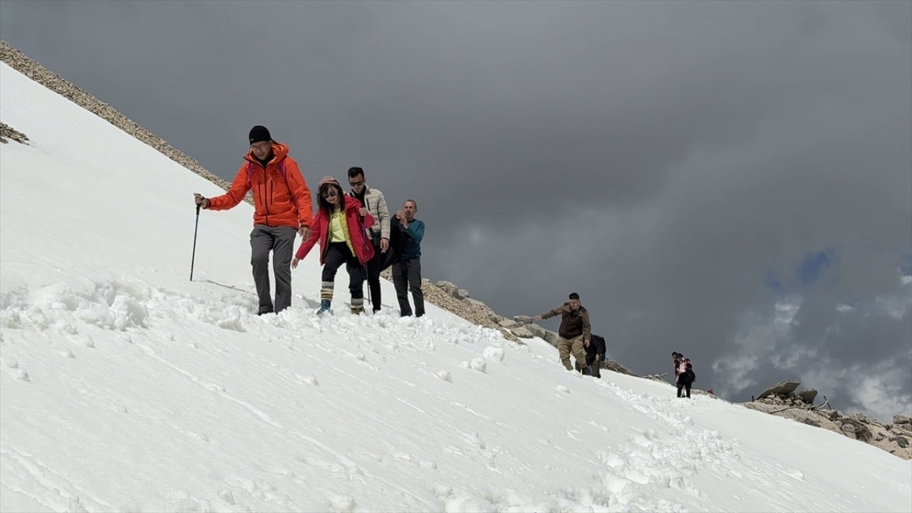 Foto - Dünya mirası Nemrut yeni sezonun ilk ziyaretçilerini ağırladı