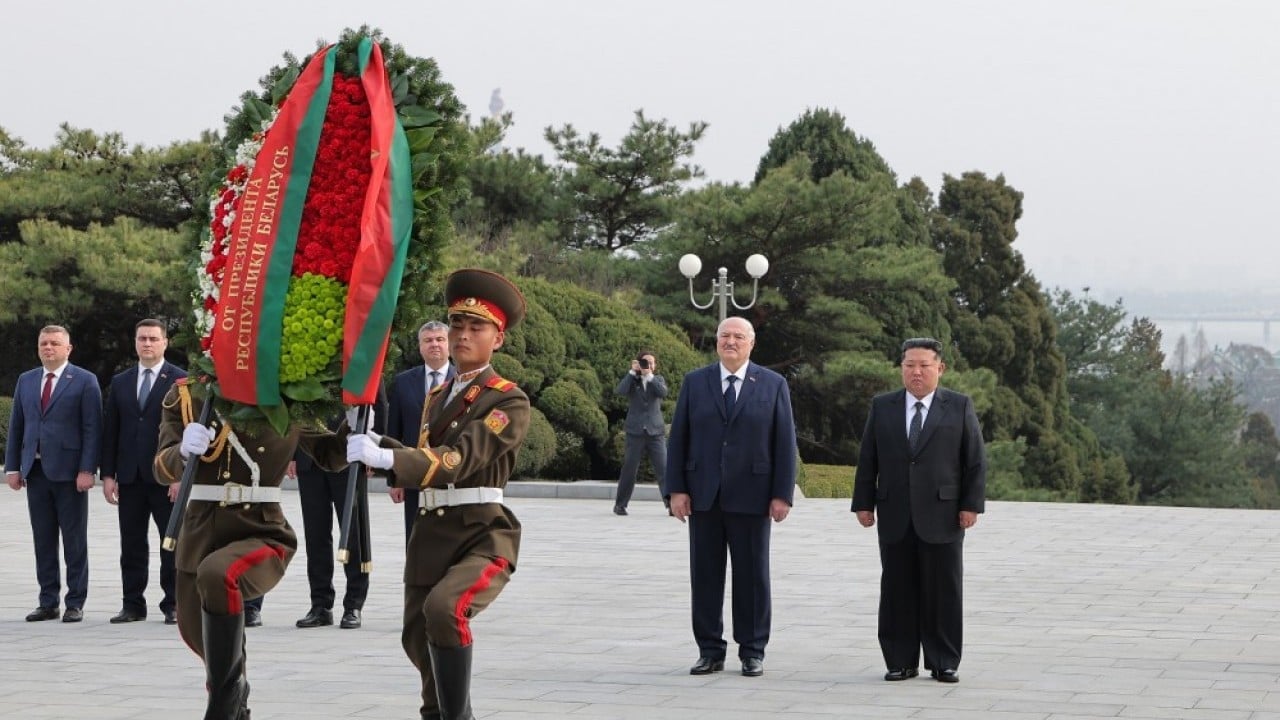Foto - Dünya savaşı kapıdayken... Bir devlet başkanı daha Kuzey Kore'yi ziyaret etti