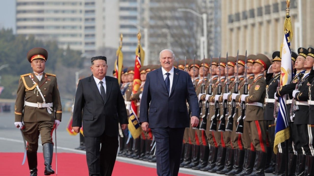 Foto - Dünya savaşı kapıdayken... Bir devlet başkanı daha Kuzey Kore'yi ziyaret etti