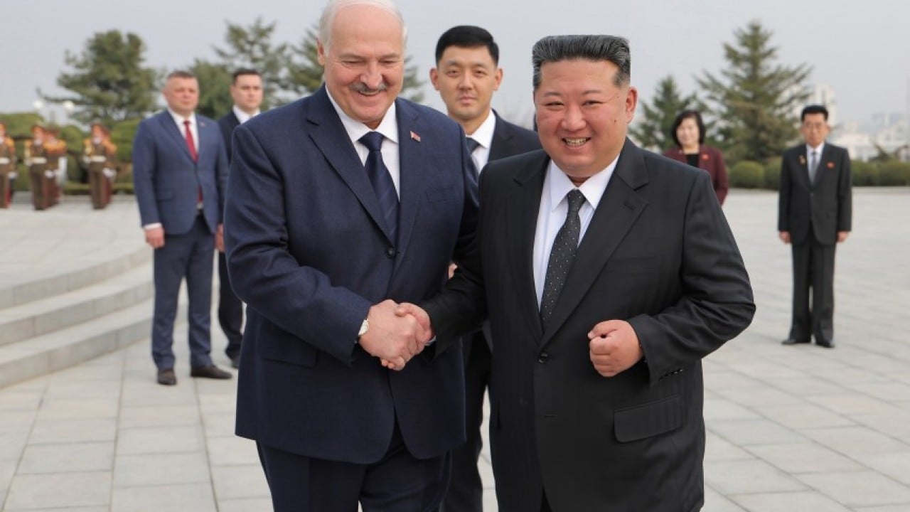 Foto - Dünya savaşı kapıdayken... Bir devlet başkanı daha Kuzey Kore'yi ziyaret etti