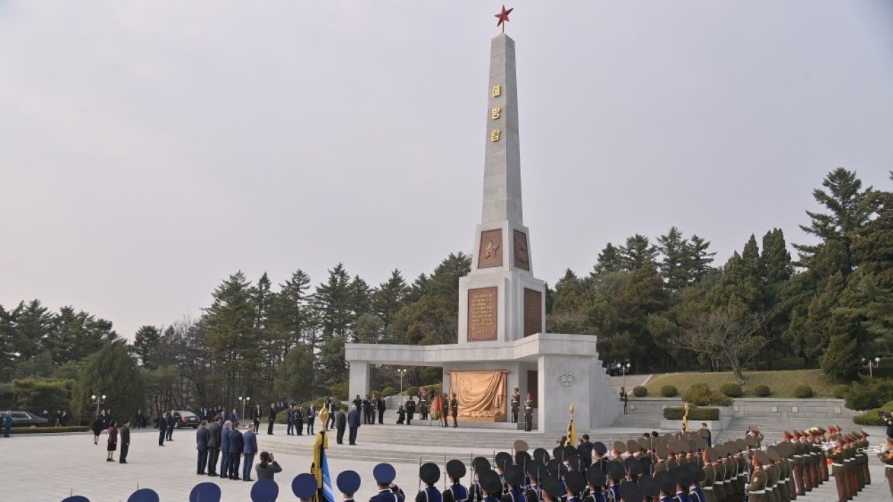 Foto - Dünya savaşı kapıdayken... Bir devlet başkanı daha Kuzey Kore'yi ziyaret etti