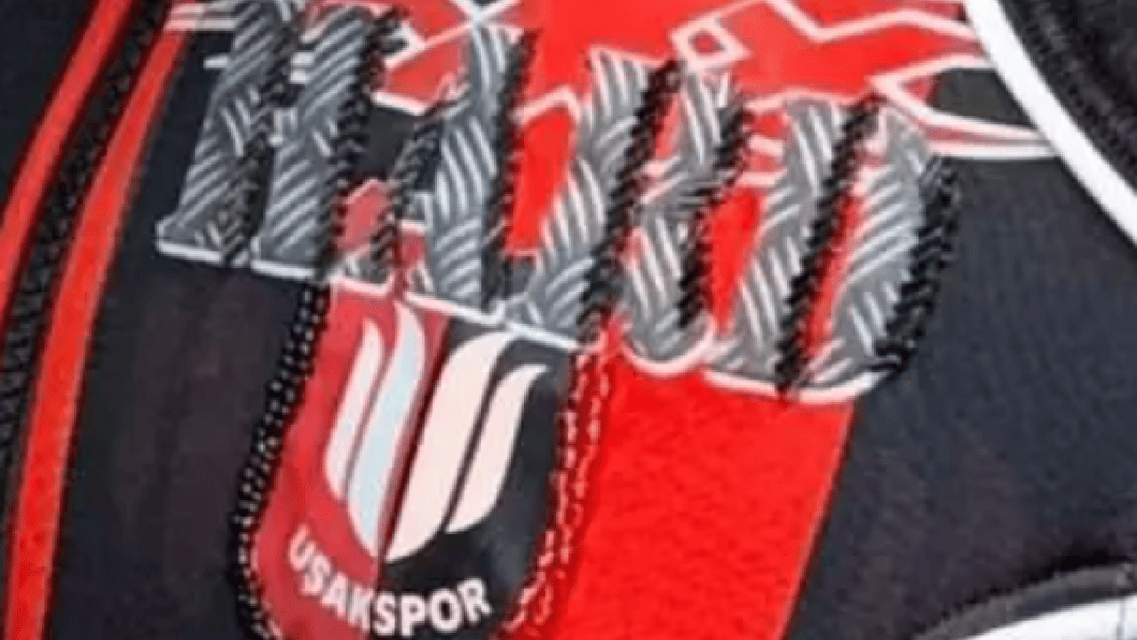 Foto - Dünya yıldızı konsere Uşakspor ceketiyle çıktı! Sosyal medya yıkıldı!