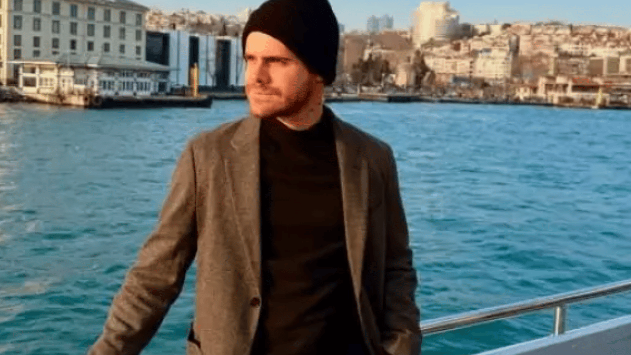 Foto - Ünlü oyuncu İstanbul'a aşık oldu! Sultanahmet Camii'ni gezdi, Türk kahvesi içti!