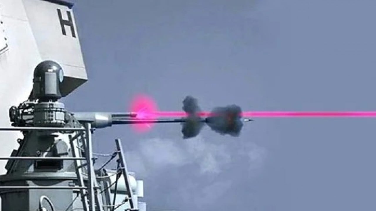 Foto - 'Dünyada bir ilk' diyerek duyurdu: Türk lazer silahı Arap ülkesinin iki İHA'sını düşürdü