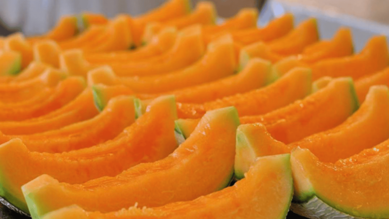 Foto - Dünyada eşi benzeri yok: Bu meyve masajla üretiliyor!