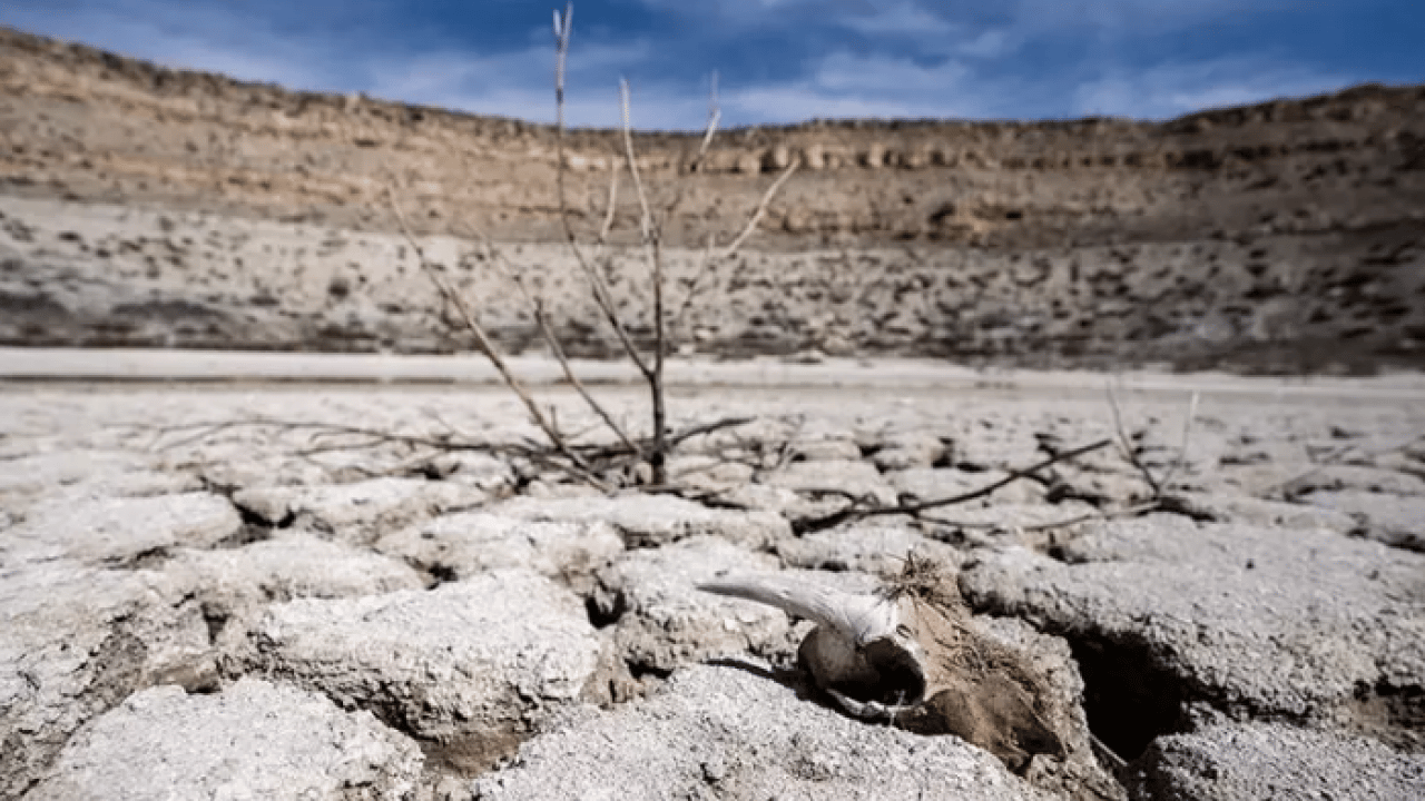 Foto - Dünya'nın ekseni 80 cm kaydı! Nedeni herkesi şaşırttı!