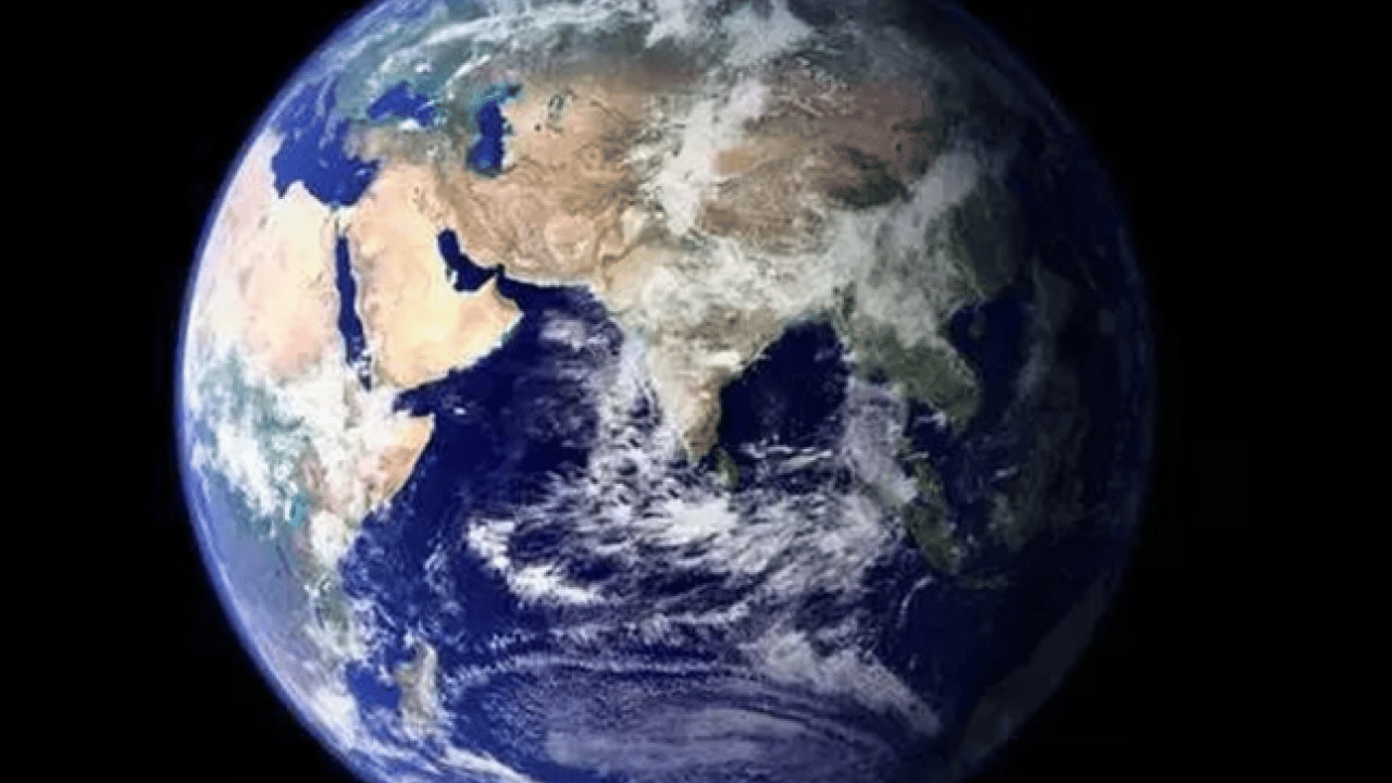 Dünya'nın ekseni 80 cm kaydı! Nedeni herkesi şaşırttı!