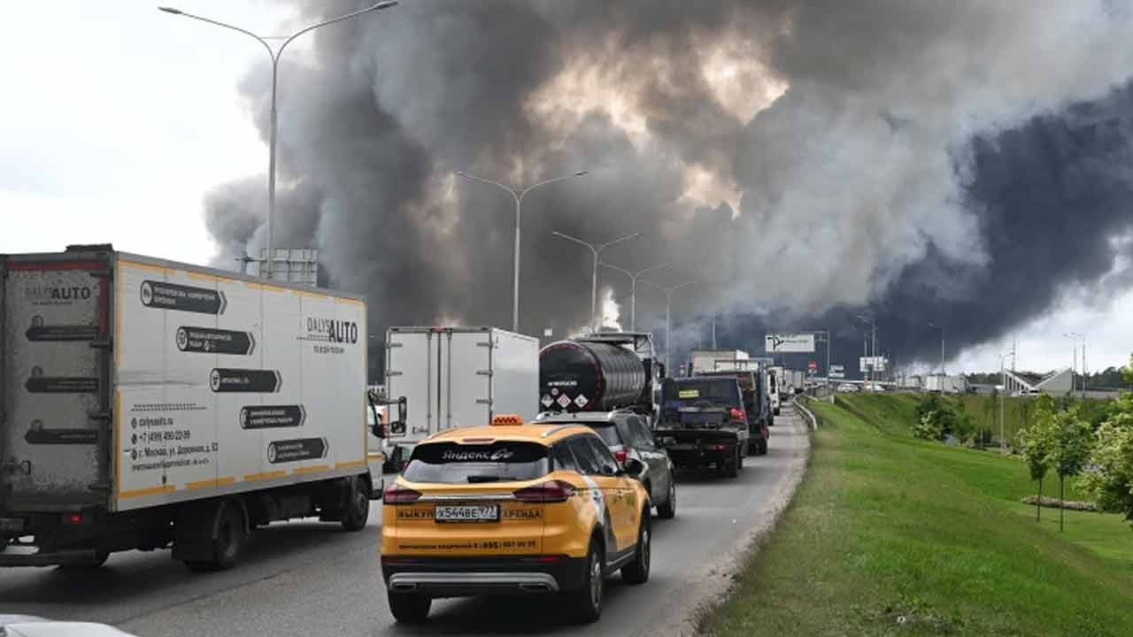 Foto - Dünyanın diğer ucunda neler oluyor? 1800 güdümlü bombayla vurdular!